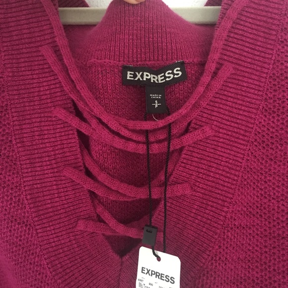 Cold shoulder sweater - Picture 3 of 4